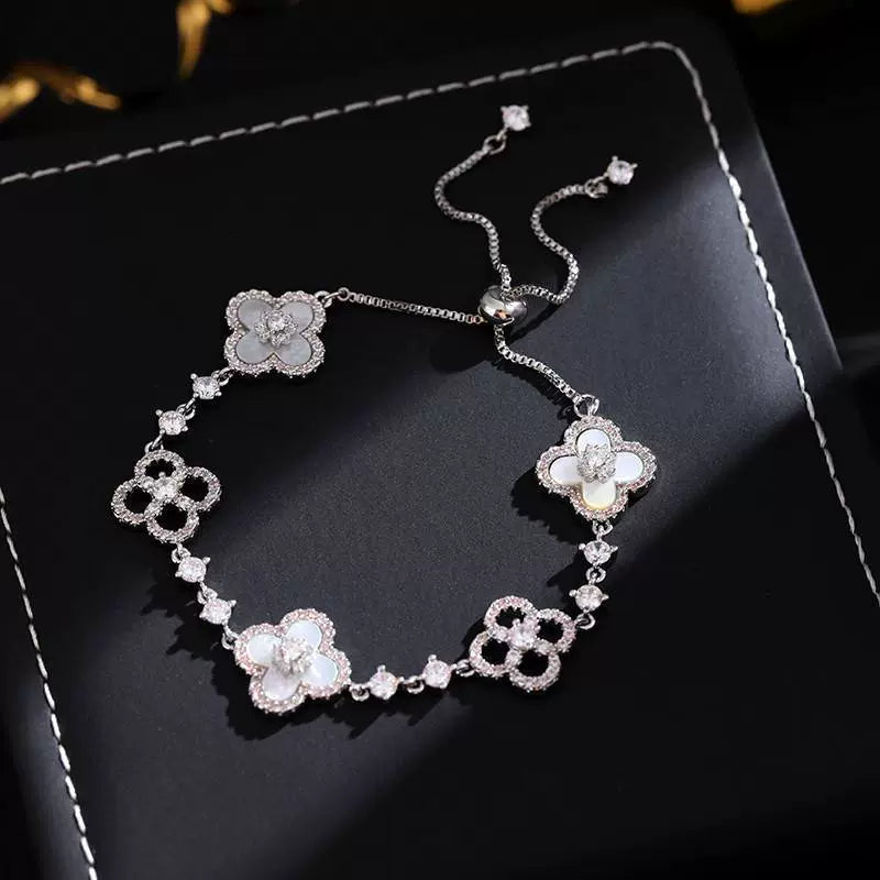 OUTJUTI® Lymph Magnetic Therapy Clover Bracelet