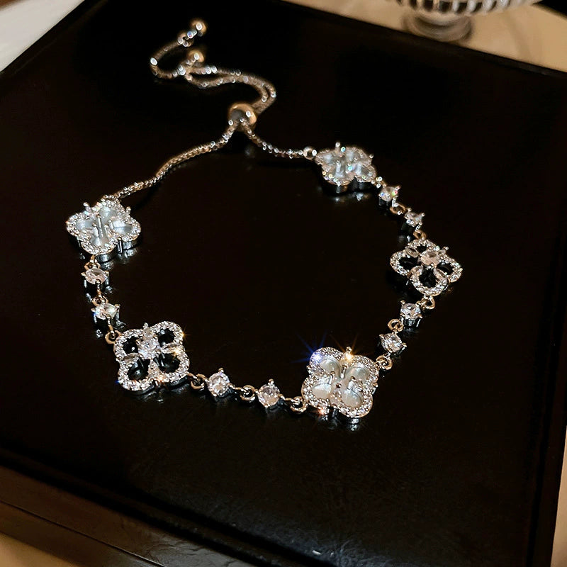 OUTJUTI® Lymph Magnetic Therapy Clover Bracelet